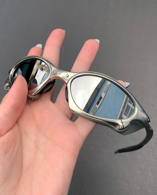 Penny Plasma Liquid Metal + Sideblinder Cinza