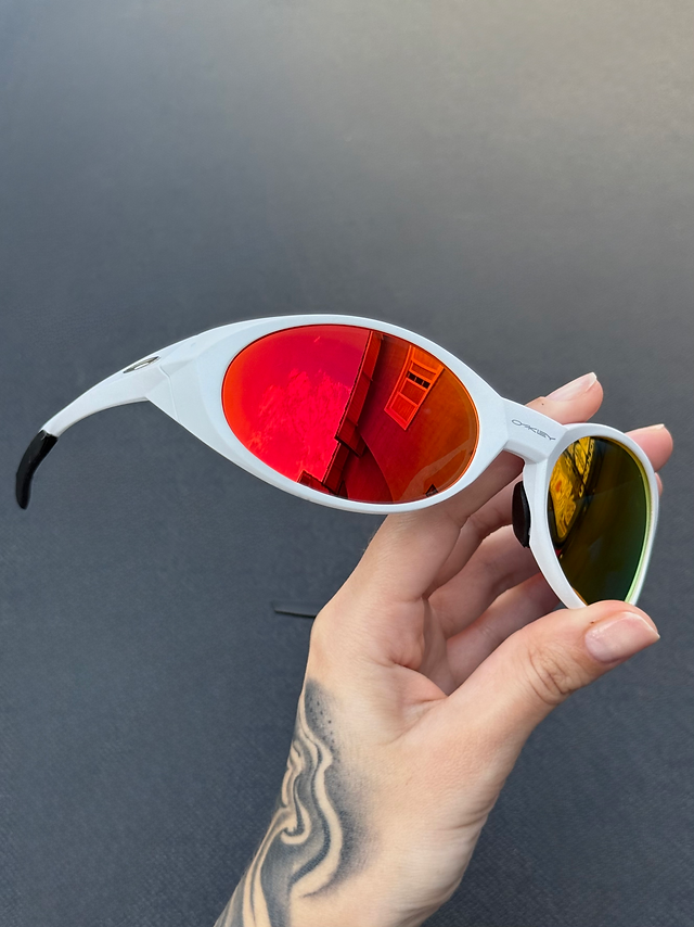 Eye Jacket Redux White Rubi