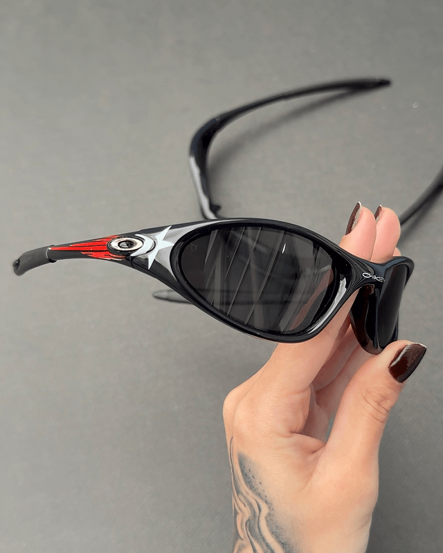 Minute Star Print Black