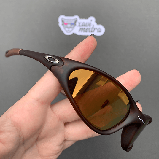 Minute Cooper Gold Café