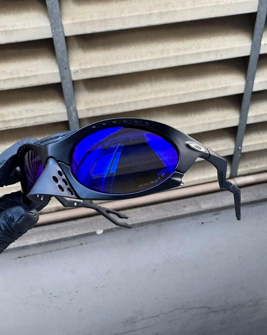 Plantaris Black Neon Blue